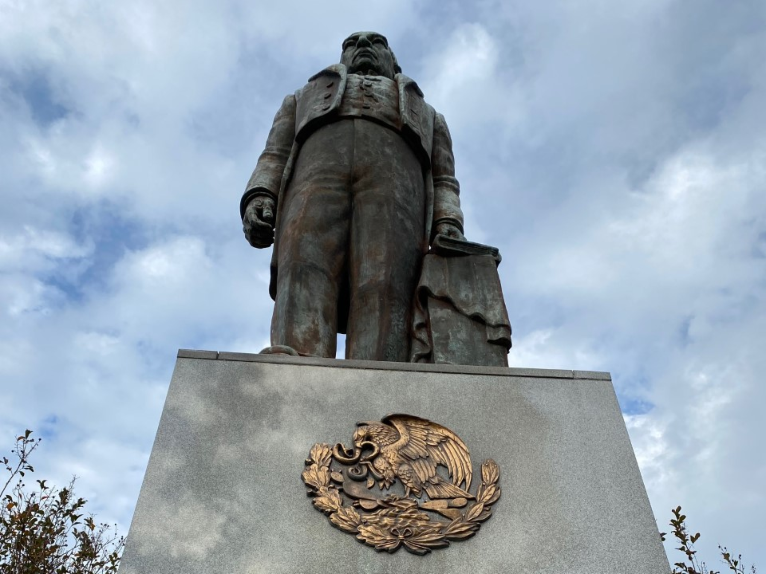 Statue of Benito Juárez in New Orleans