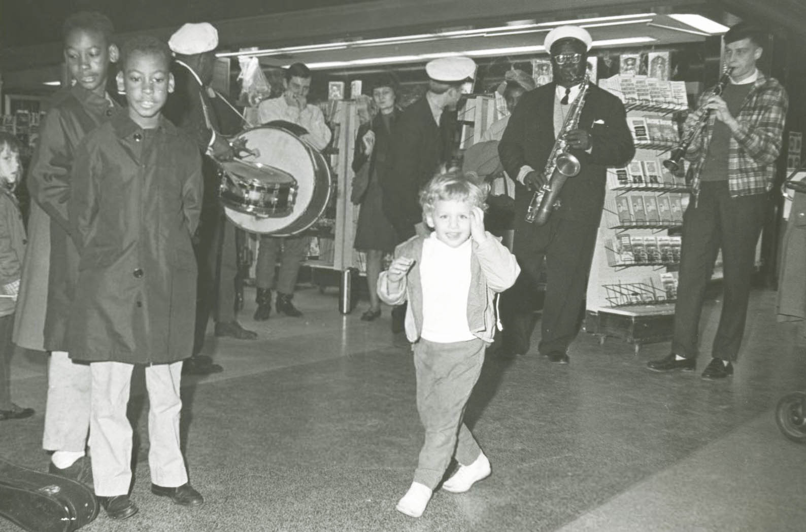 Tom Sancton (pictured far right) plays clarinet with the Louis James Footwarmers, circa 1965 at Union Passenger Terminal in New Orleans, photographer: Jack Hurley; Hogan Archive Photography Collection PH002031, Hogan Archive of New Orleans Music and New Orleans Jazz, Tulane University Special Collections.