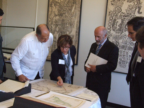 Tulane University alumnus, Luis Guillermo Solís (left), former President of Costa Rica, visits the LAL, 2017.